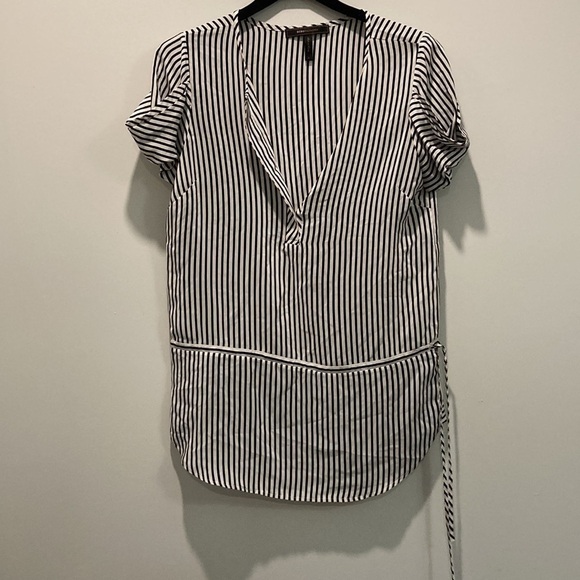 Bcbg White/Black Striped Silk Short Sleeve Blouse tunic - Picture 7 of 15